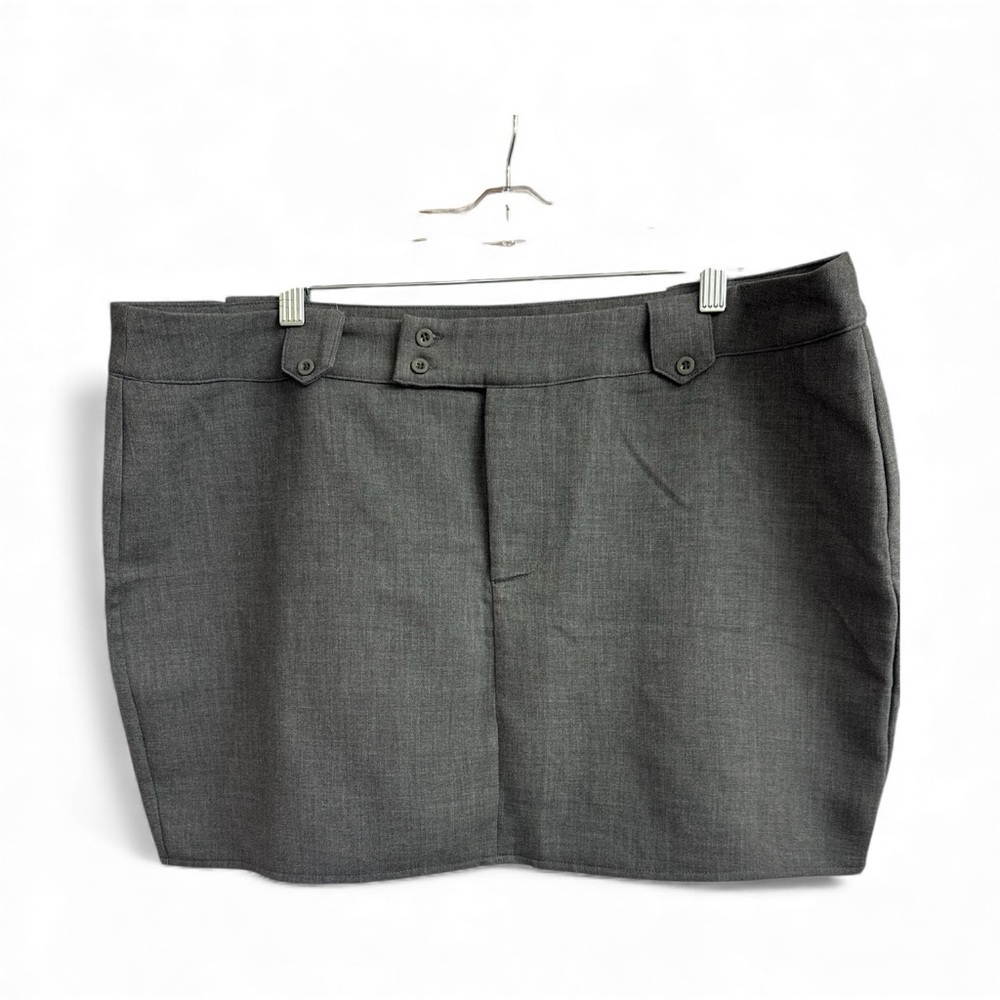 PrettyLittleThing Gray Mini Skirt - Picture 3 of 8